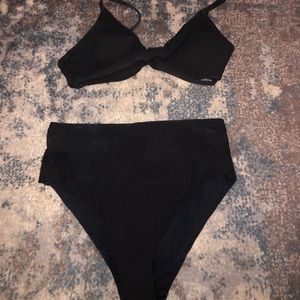 Lululemon Black Swim suit bikini Size 10